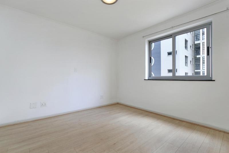 2 Bedroom Property for Sale in Claremont Western Cape